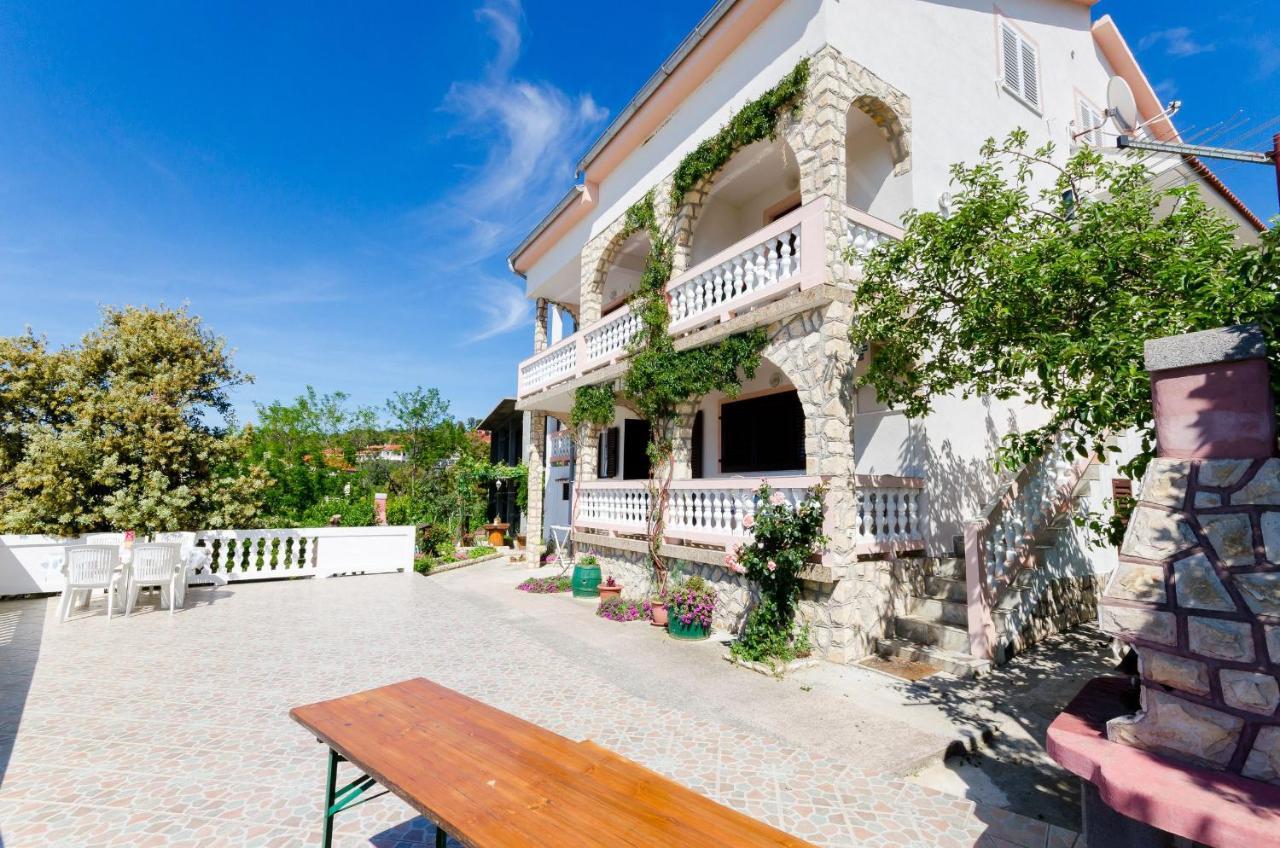 Apartments Albina Lopar Εξωτερικό φωτογραφία