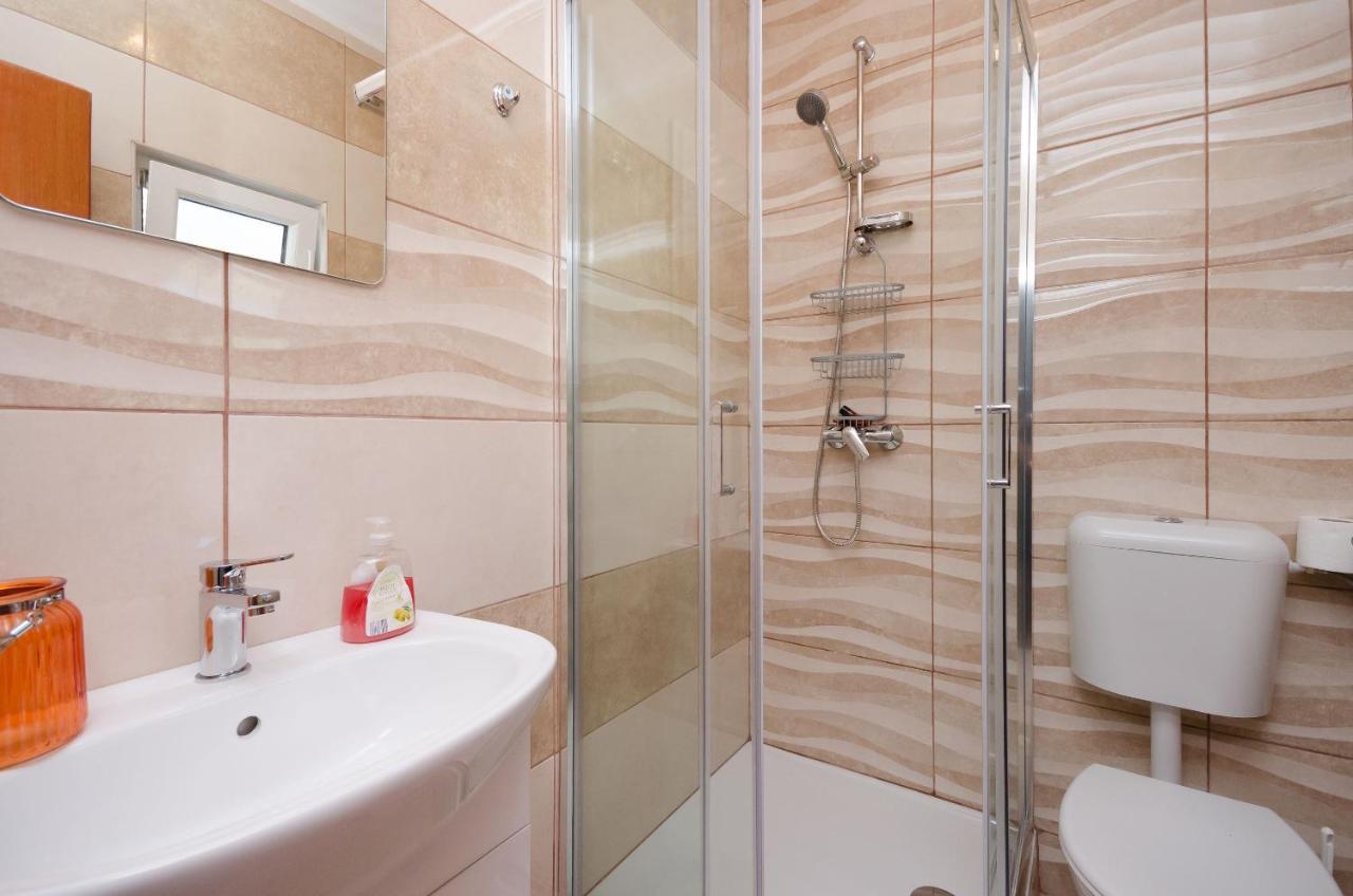 Apartments Albina Lopar Εξωτερικό φωτογραφία