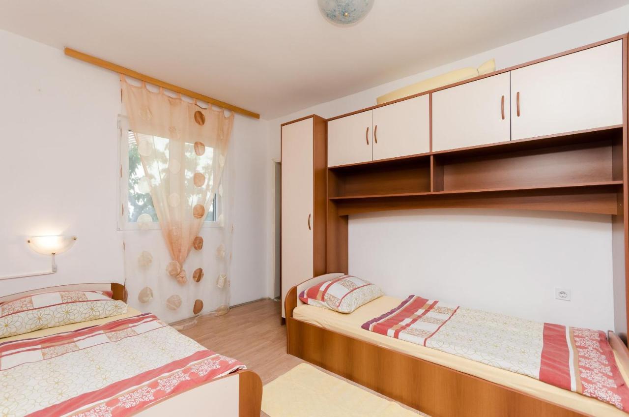 Apartments Albina Lopar Εξωτερικό φωτογραφία