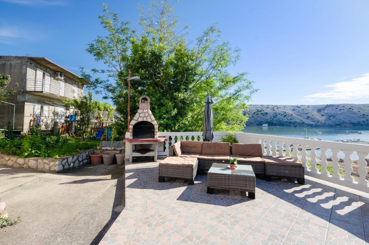Apartments Albina Lopar Εξωτερικό φωτογραφία