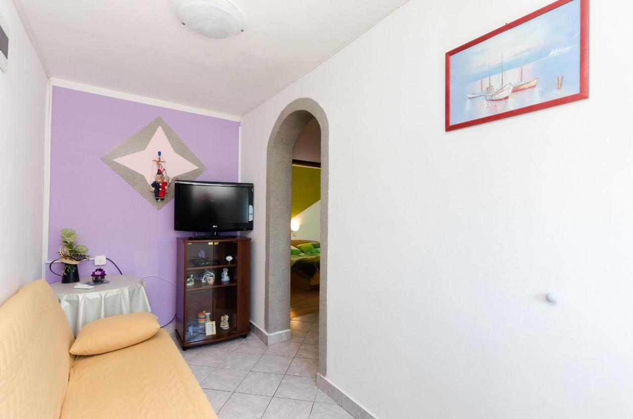 Apartments Albina Lopar Εξωτερικό φωτογραφία