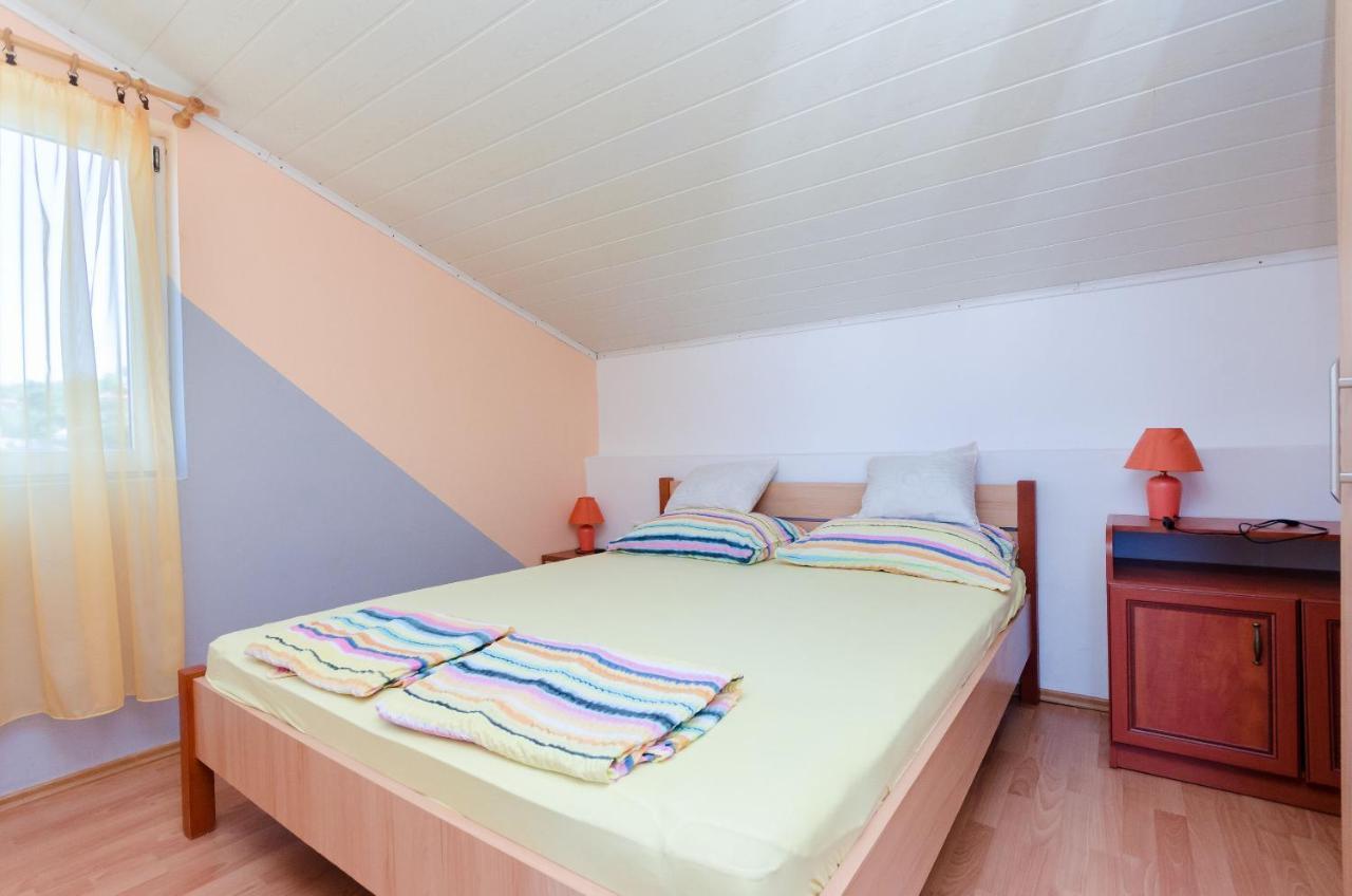 Apartments Albina Lopar Εξωτερικό φωτογραφία